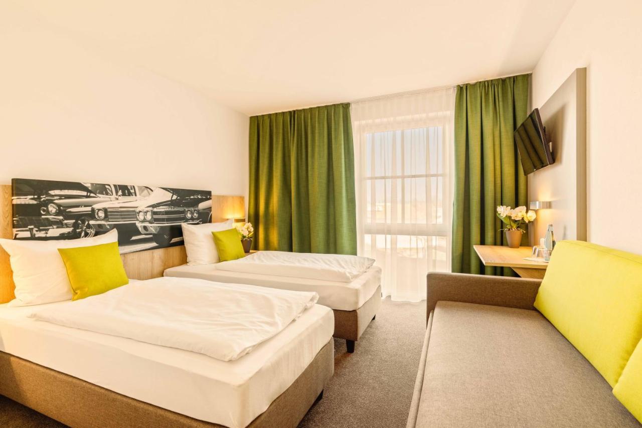 Highway Hotel Herbolzheim Exteriér fotografie