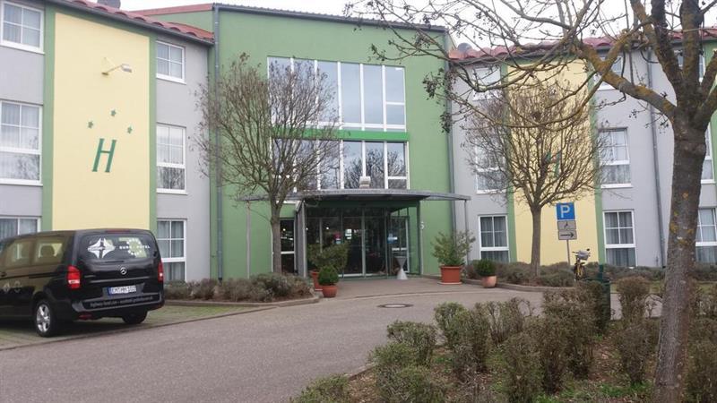 Highway Hotel Herbolzheim Exteriér fotografie